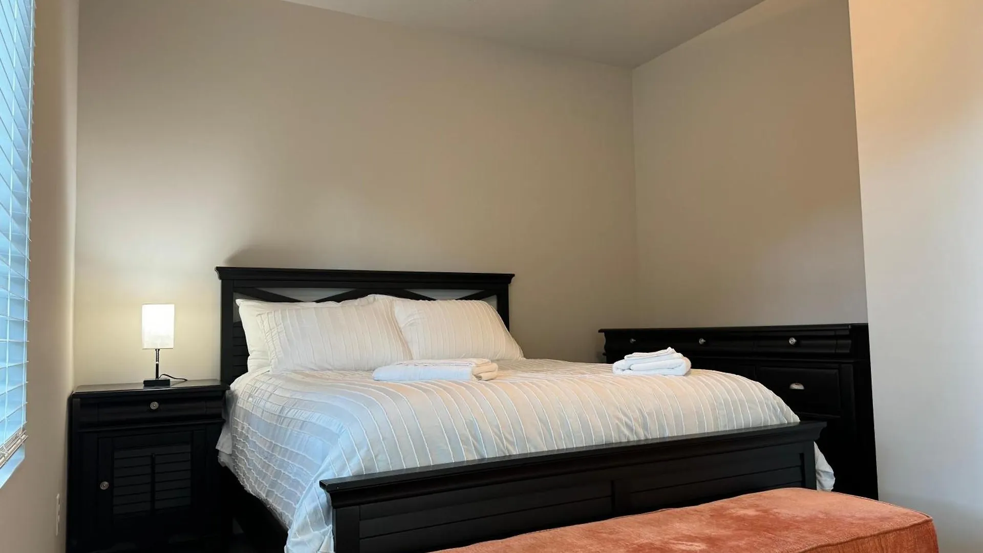Holiday home 2 Bedroom Townhouse 2024 New Construction Charlotte